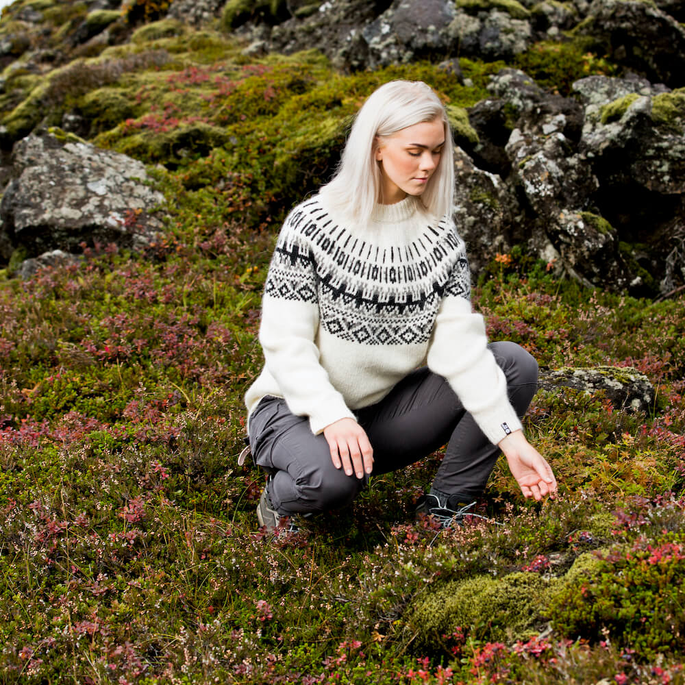 elis-wool-sweater-iceland_2.jpeg